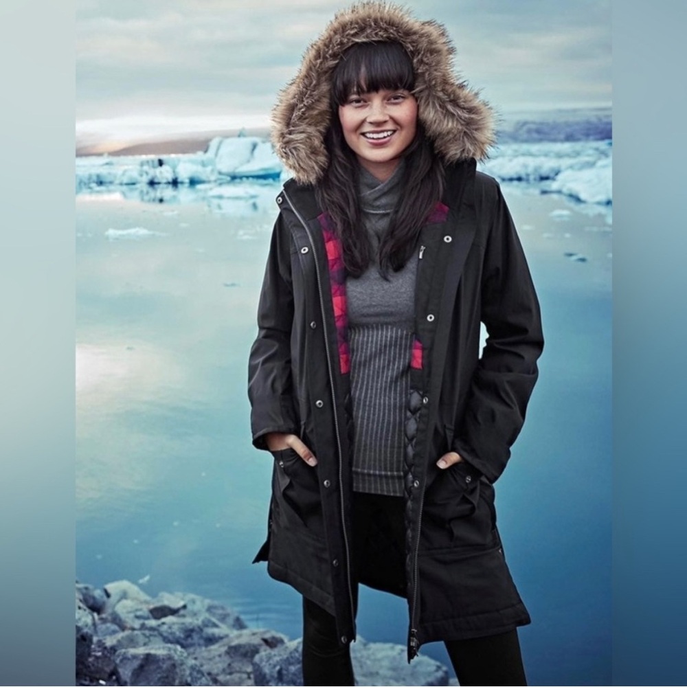 Athleta Black Puffer Jacket with Fur Hood